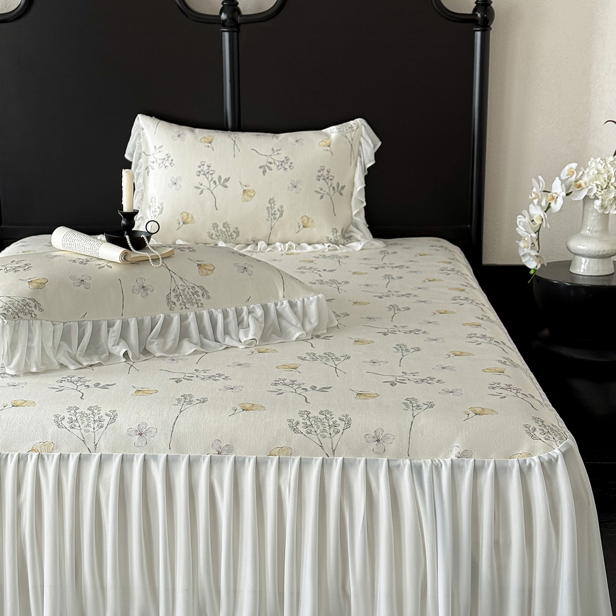 91家纺网 家纺一手货源 找家纺 JUICY 橘滋家纺 2026新款法式复古床裙冰丝席凉席席子 叶间小夜曲