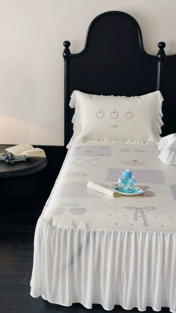 91家纺网 家纺一手货源 找家纺 JUICY 橘滋家纺 2026新款法式复古床裙冰丝席凉席席子 手作童话