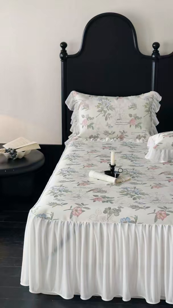 91家纺网 家纺一手货源 找家纺 JUICY 橘滋家纺 2026新款法式复古床裙冰丝席凉席席子 维多利亚花园手扎