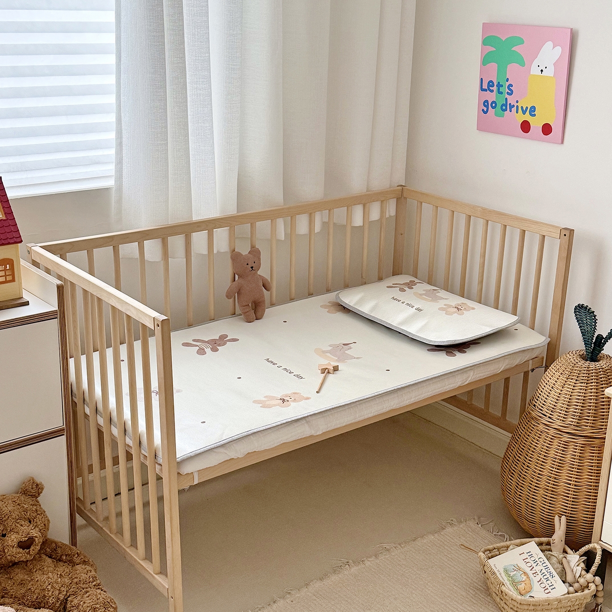 91家纺网 家纺一手货源 找家纺 JUICY 橘滋家纺 2026新款A类北欧简约数码印花婴童冰丝席凉席 木马小熊