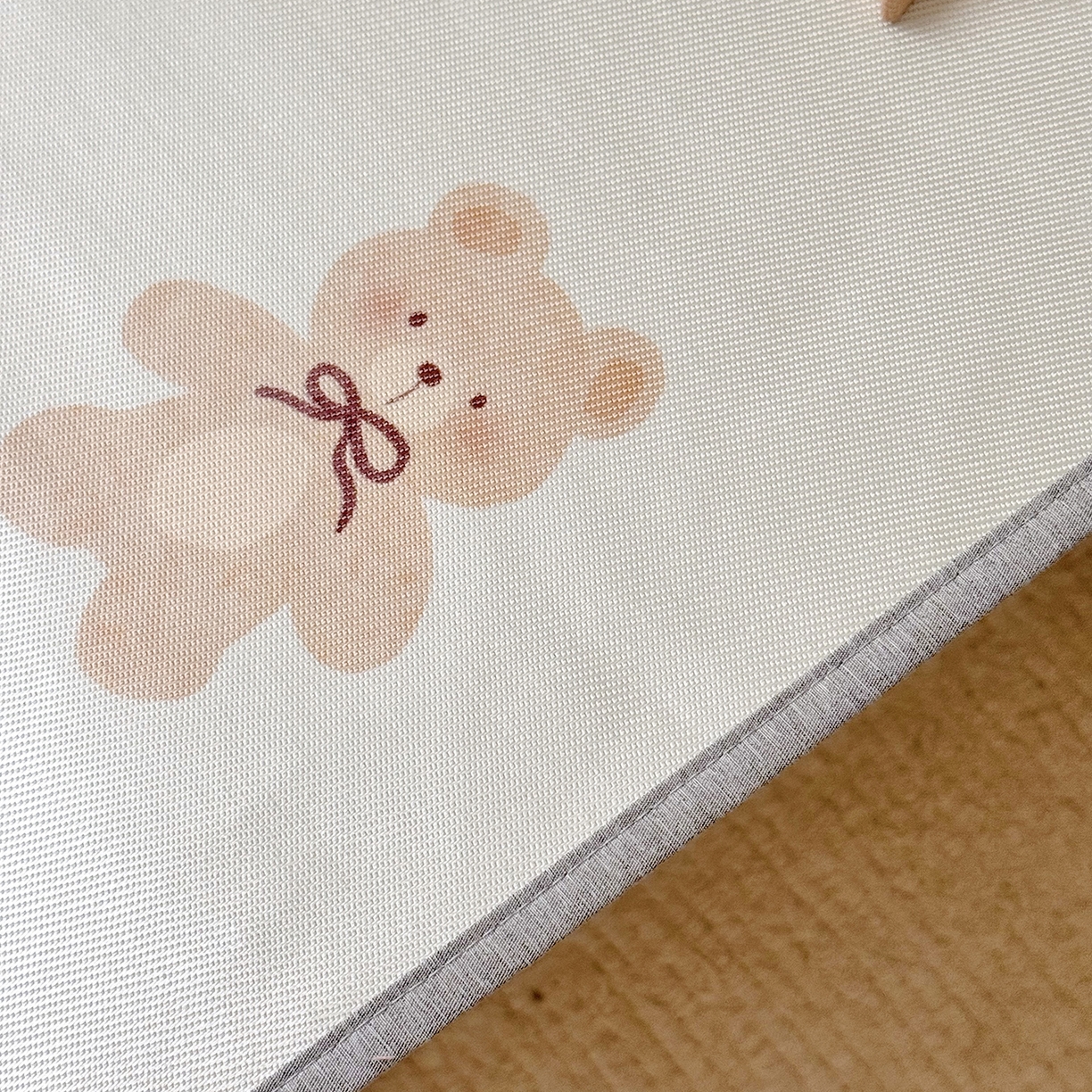 91家纺网 家纺一手货源 找家纺 JUICY 橘滋家纺 2026新款A类北欧简约数码印花婴童冰丝席凉席 木马小熊