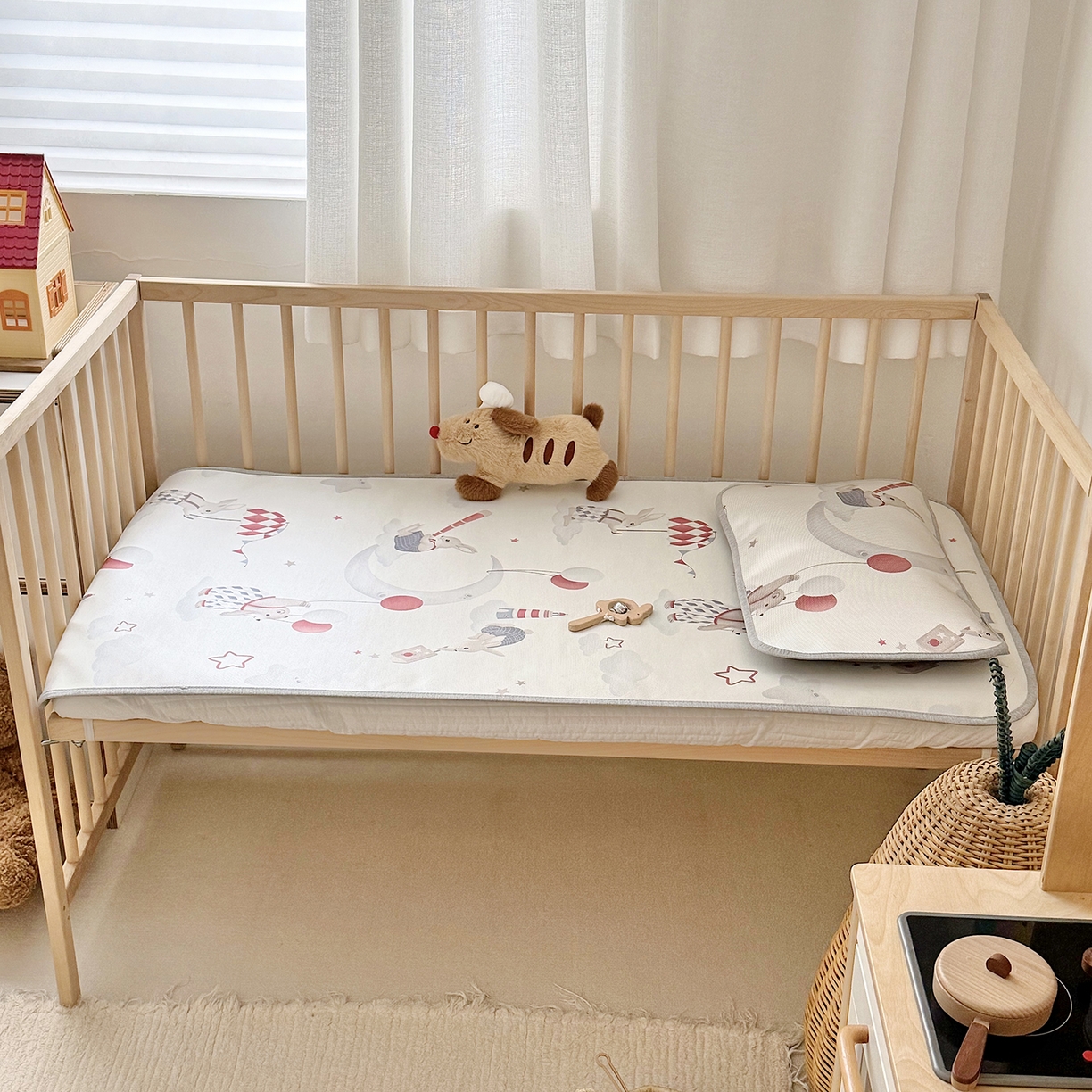 91家纺网 家纺一手货源 找家纺 JUICY 橘滋家纺 2026新款A类北欧简约数码印花婴童冰丝席凉席 天空之城