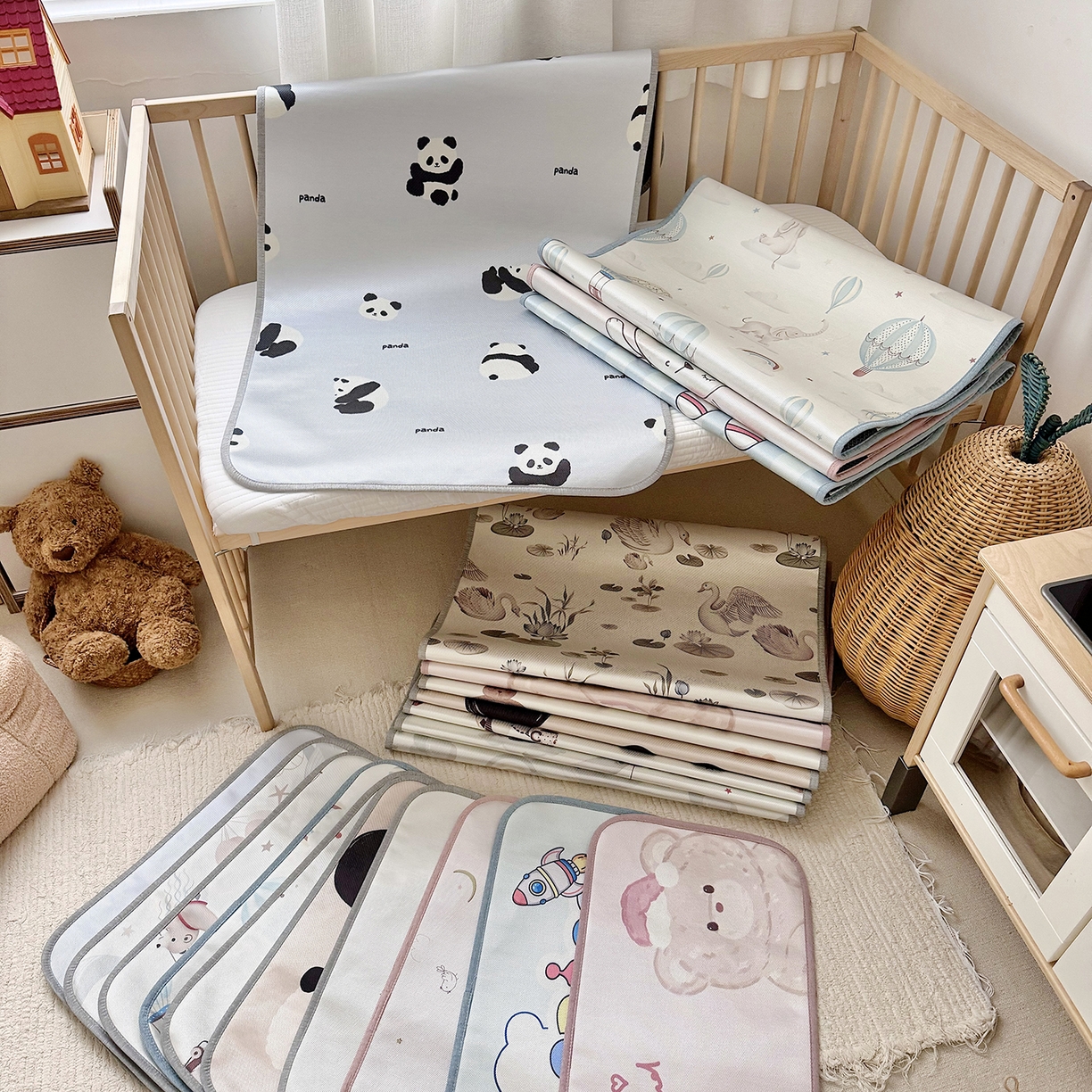 91家纺网 家纺一手货源 找家纺 JUICY 橘滋家纺 2026新款A类北欧简约数码印花婴童冰丝席凉席 组合图仅供参考不可下单