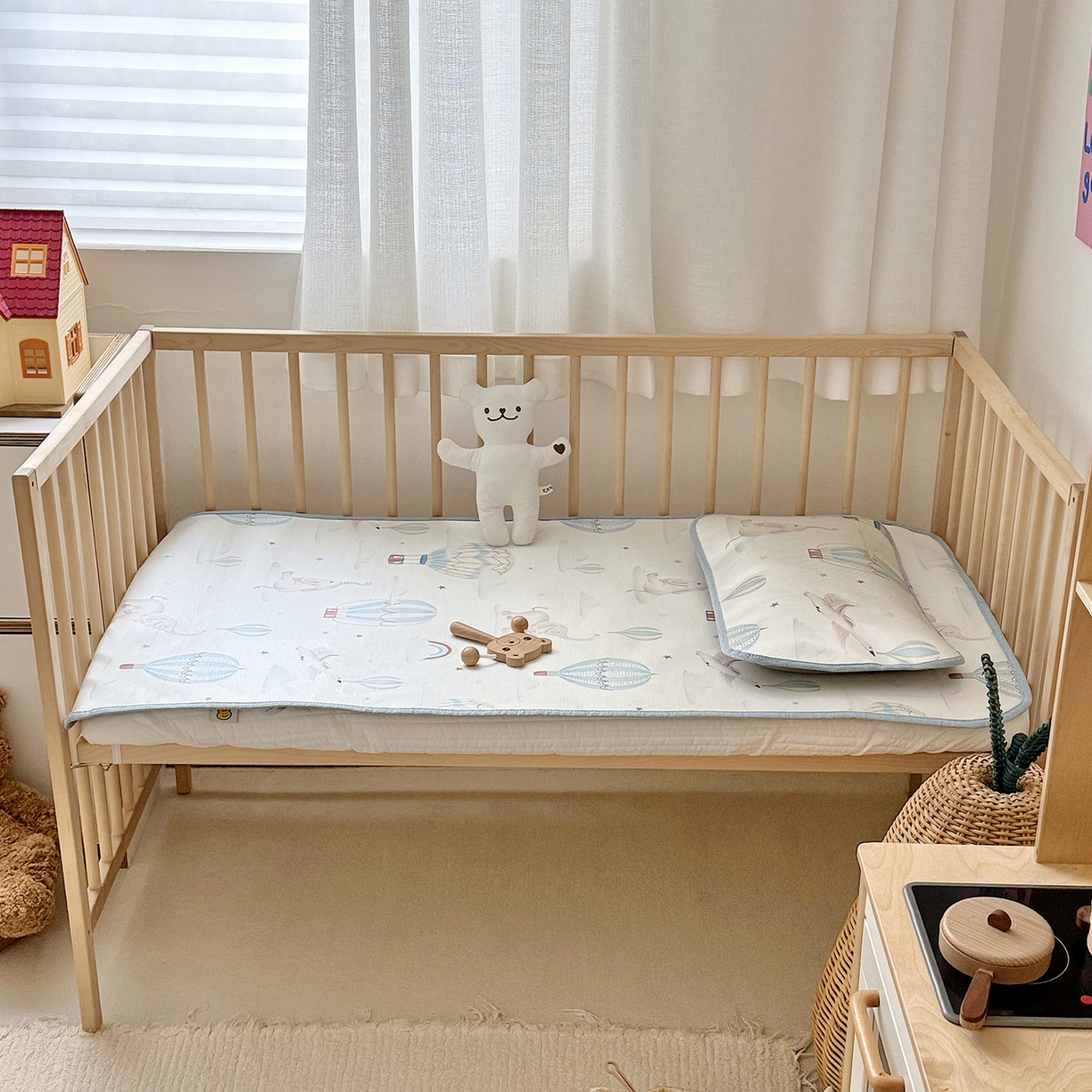 91家纺网 家纺一手货源 找家纺 JUICY 橘滋家纺 2026新款A类北欧简约数码印花婴童冰丝席凉席 奇幻之旅