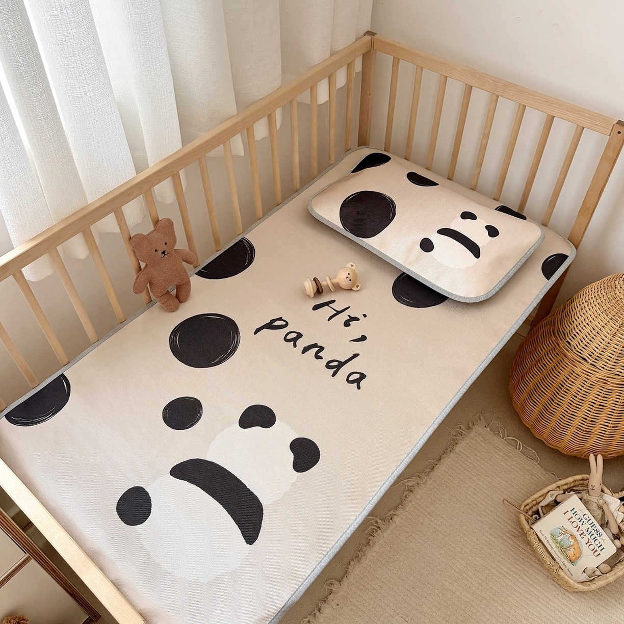 91家纺网 家纺一手货源 找家纺 JUICY 橘滋家纺 2026新款A类北欧简约数码印花婴童冰丝席凉席 嘟嘟熊猫