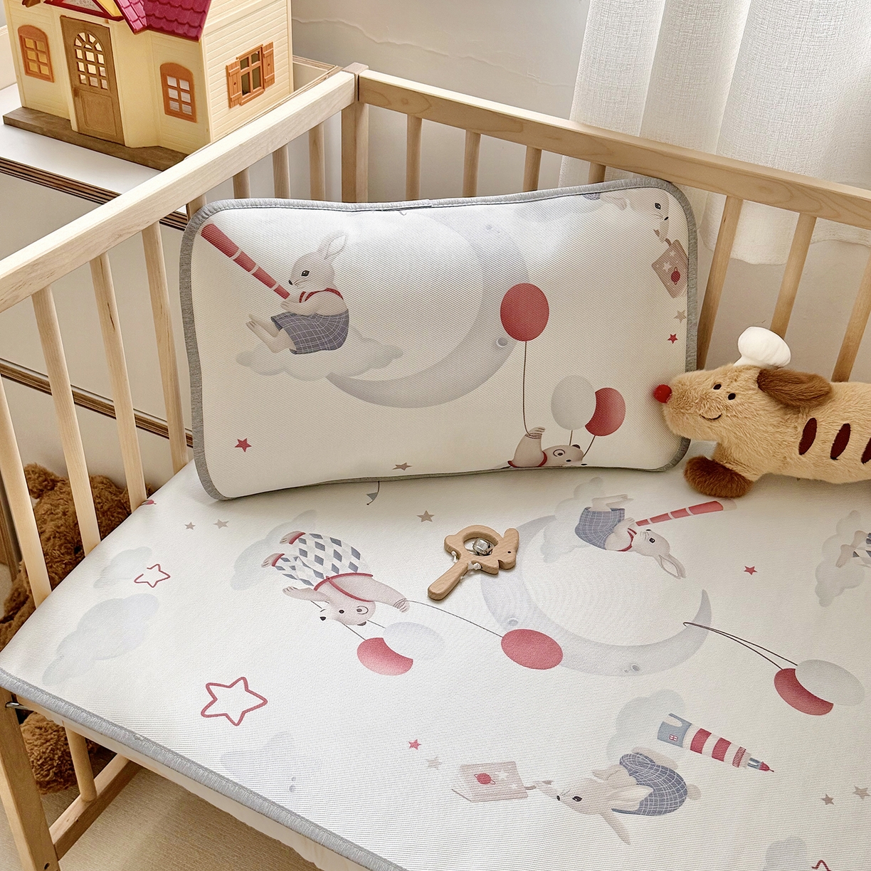 91家纺网 家纺一手货源 找家纺 JUICY 橘滋家纺 2026新款A类北欧简约数码印花婴童冰丝席凉席 天空之城