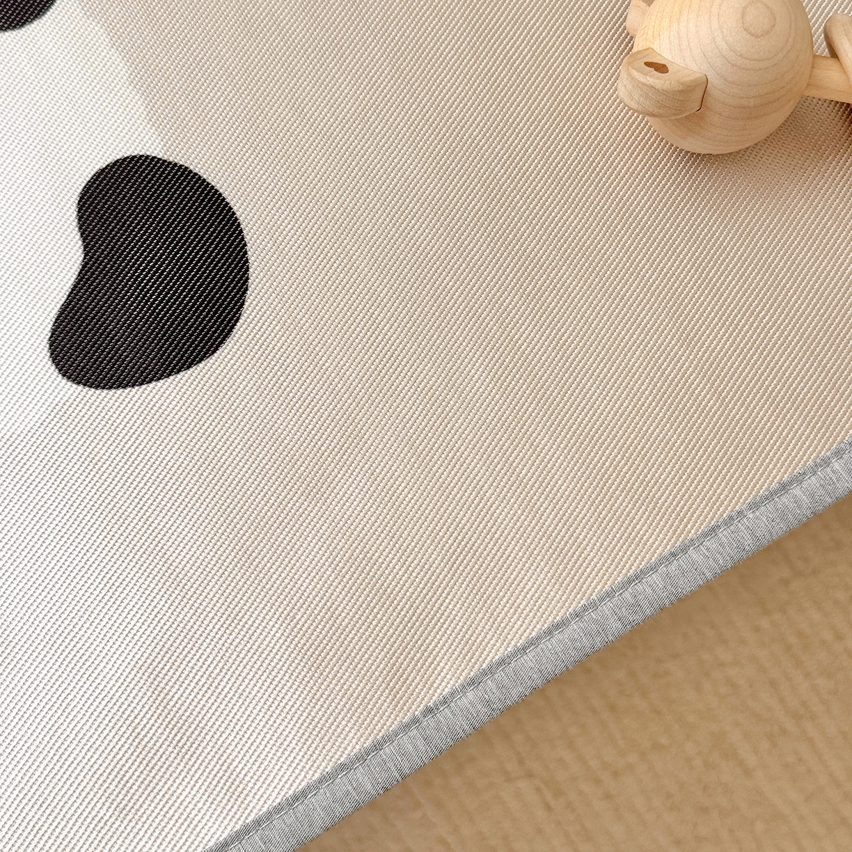 91家纺网 家纺一手货源 找家纺 JUICY 橘滋家纺 2026新款A类北欧简约数码印花婴童冰丝席凉席 嘟嘟熊猫