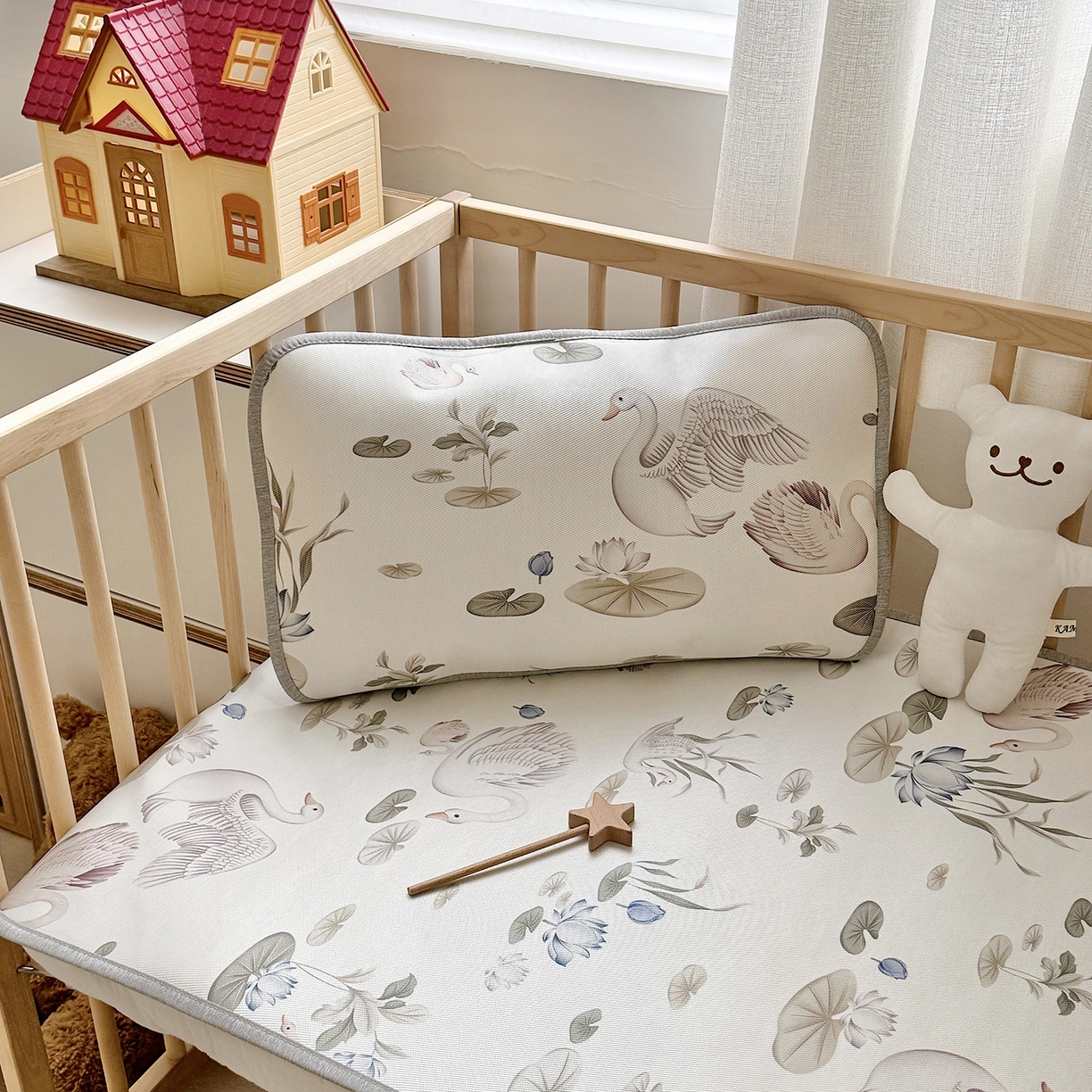 91家纺网 家纺一手货源 找家纺 JUICY 橘滋家纺 2026新款A类北欧简约数码印花婴童冰丝席凉席 野趣