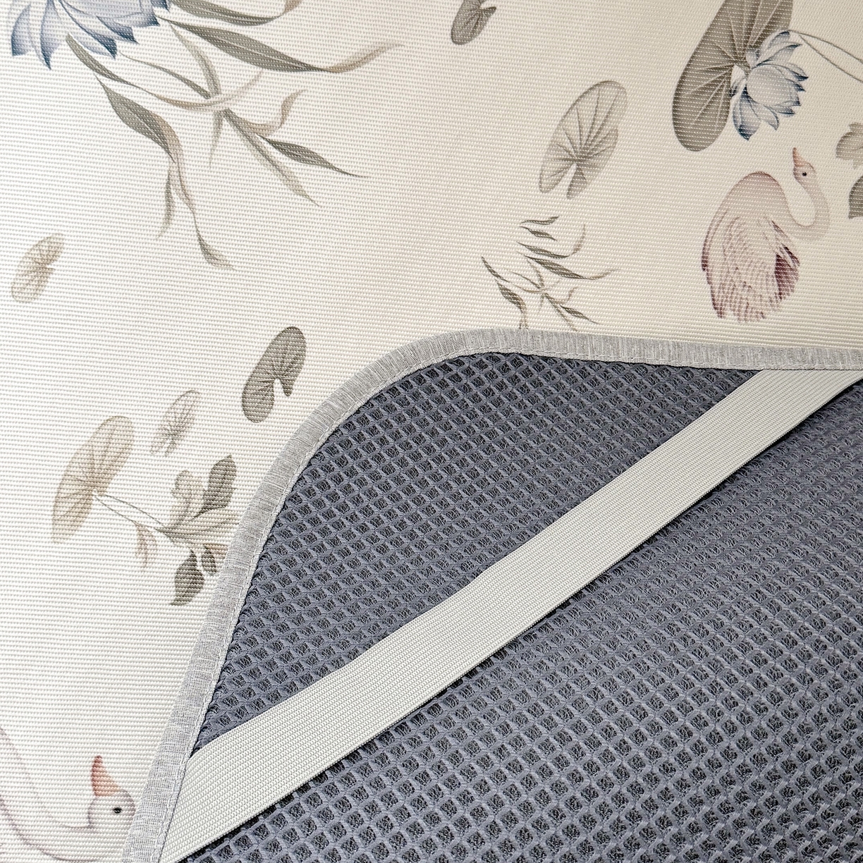 91家纺网 家纺一手货源 找家纺 JUICY 橘滋家纺 2026新款A类北欧简约数码印花婴童冰丝席凉席 野趣