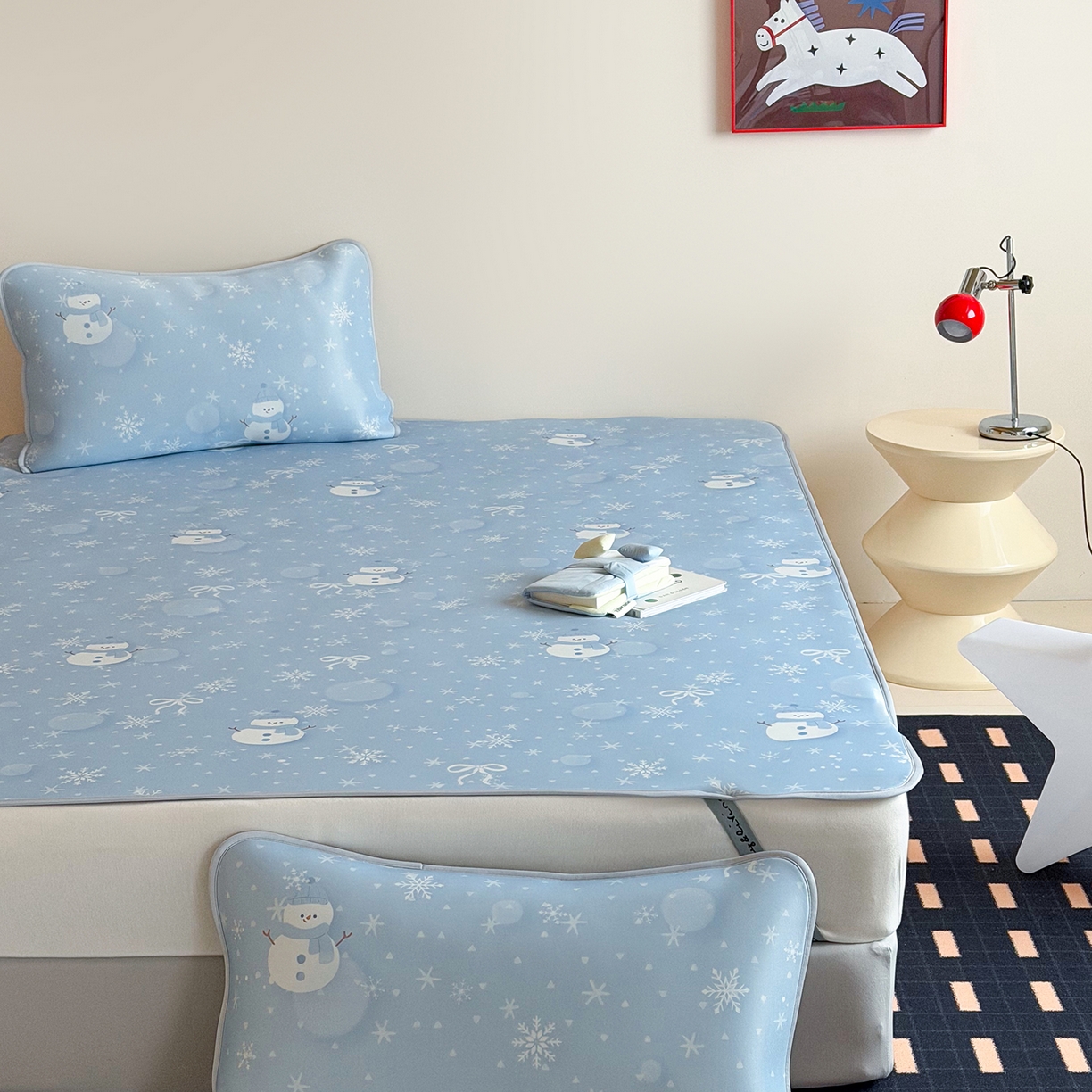 91家纺网 家纺一手货源 找家纺 JUICY 橘滋家纺 2026新款CoolAir沁氧数码印花冰感软凉席 蓝梦精灵-平席款