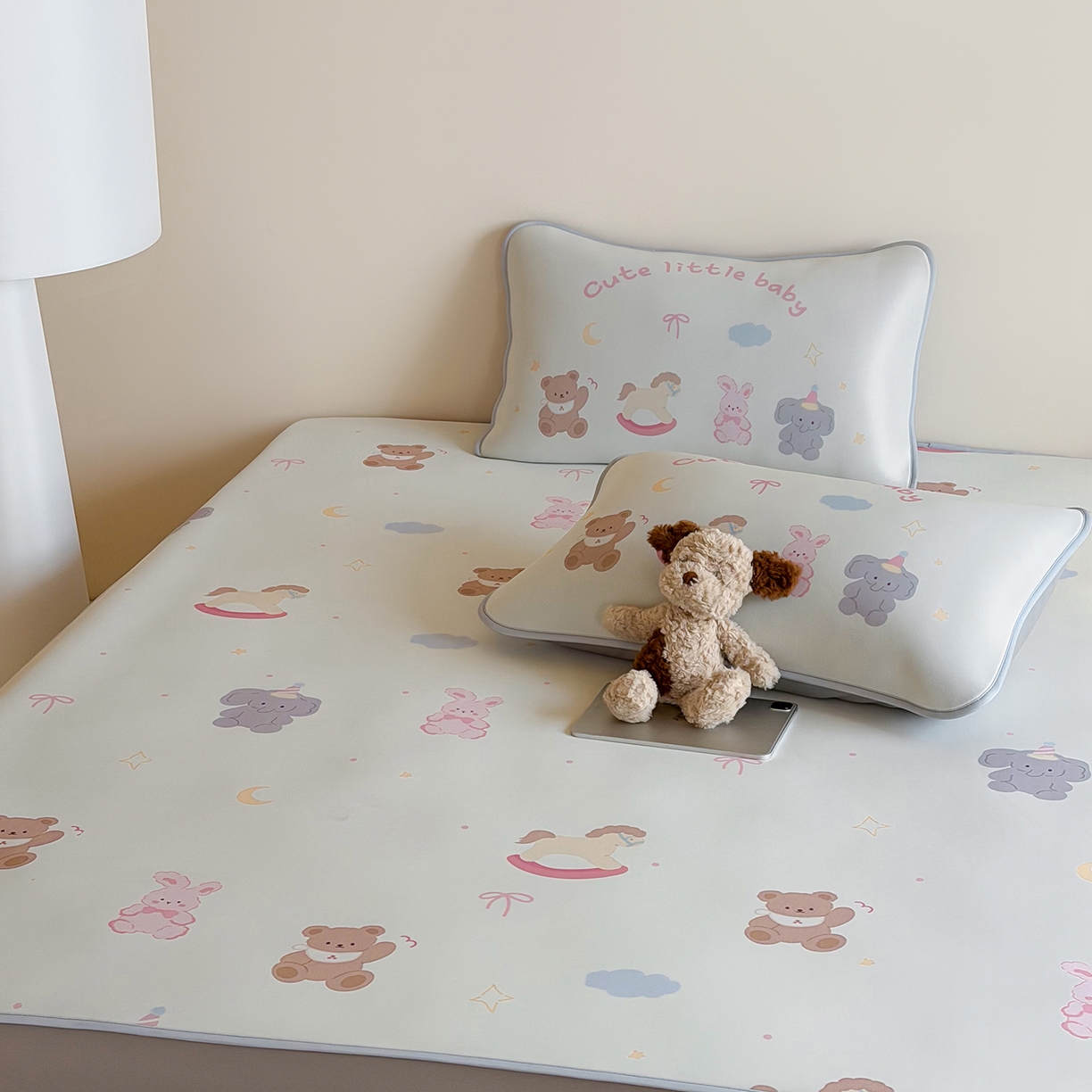 91家纺网 家纺一手货源 找家纺 JUICY 橘滋家纺 2026新款CoolAir沁氧数码印花冰感软凉席 动物寓言集-床笠款