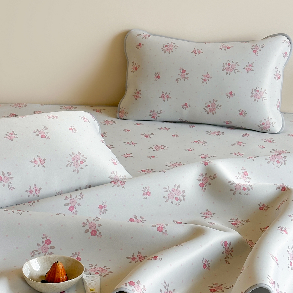 91家纺网 家纺一手货源 找家纺 JUICY 橘滋家纺 2026新款CoolAir沁氧数码印花冰感软凉席 淡粉手稿-平席款