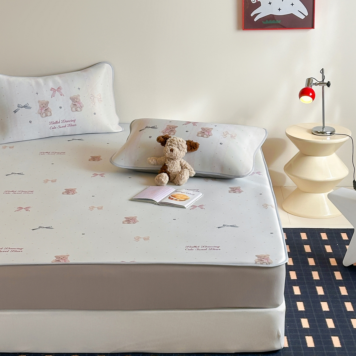 91家纺网 家纺一手货源 找家纺 JUICY 橘滋家纺 2026新款CoolAir沁氧数码印花冰感软凉席 珍珠小熊-床笠款