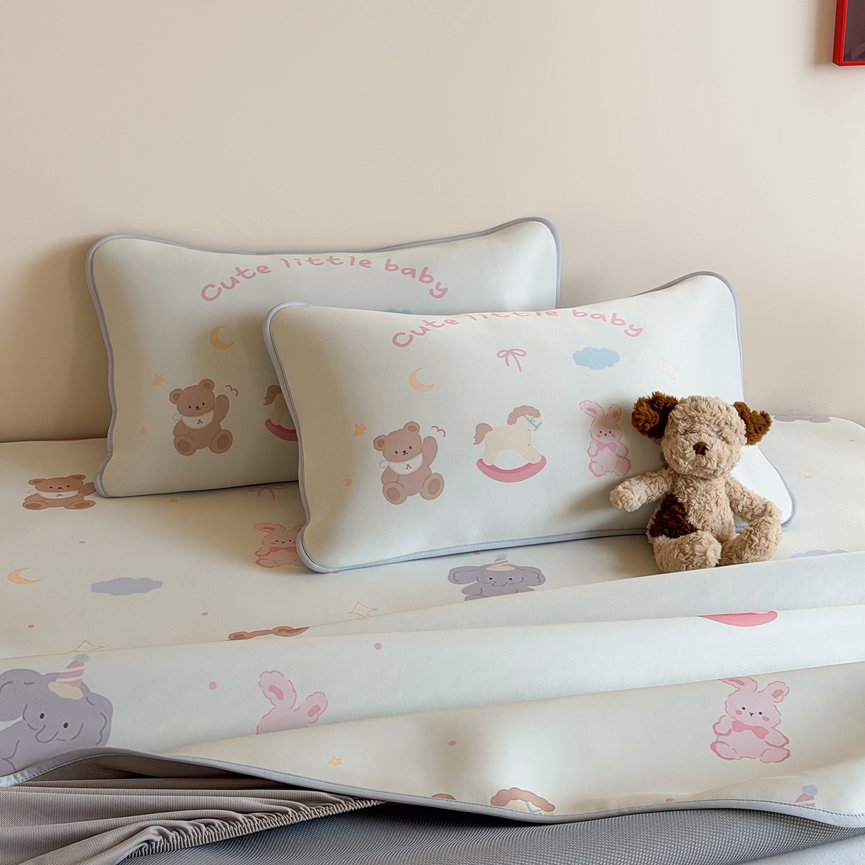 91家纺网 家纺一手货源 找家纺 JUICY 橘滋家纺 2026新款CoolAir沁氧数码印花冰感软凉席 动物寓言集-床笠款