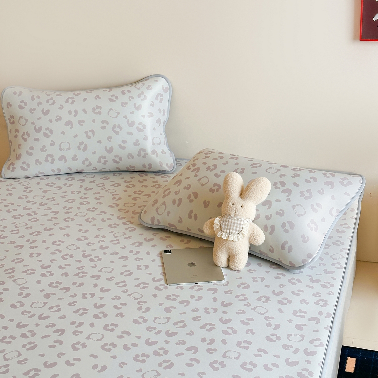 91家纺网 家纺一手货源 找家纺 JUICY 橘滋家纺 2026新款CoolAir沁氧数码印花冰感软凉席 豹纹丛林-平席款