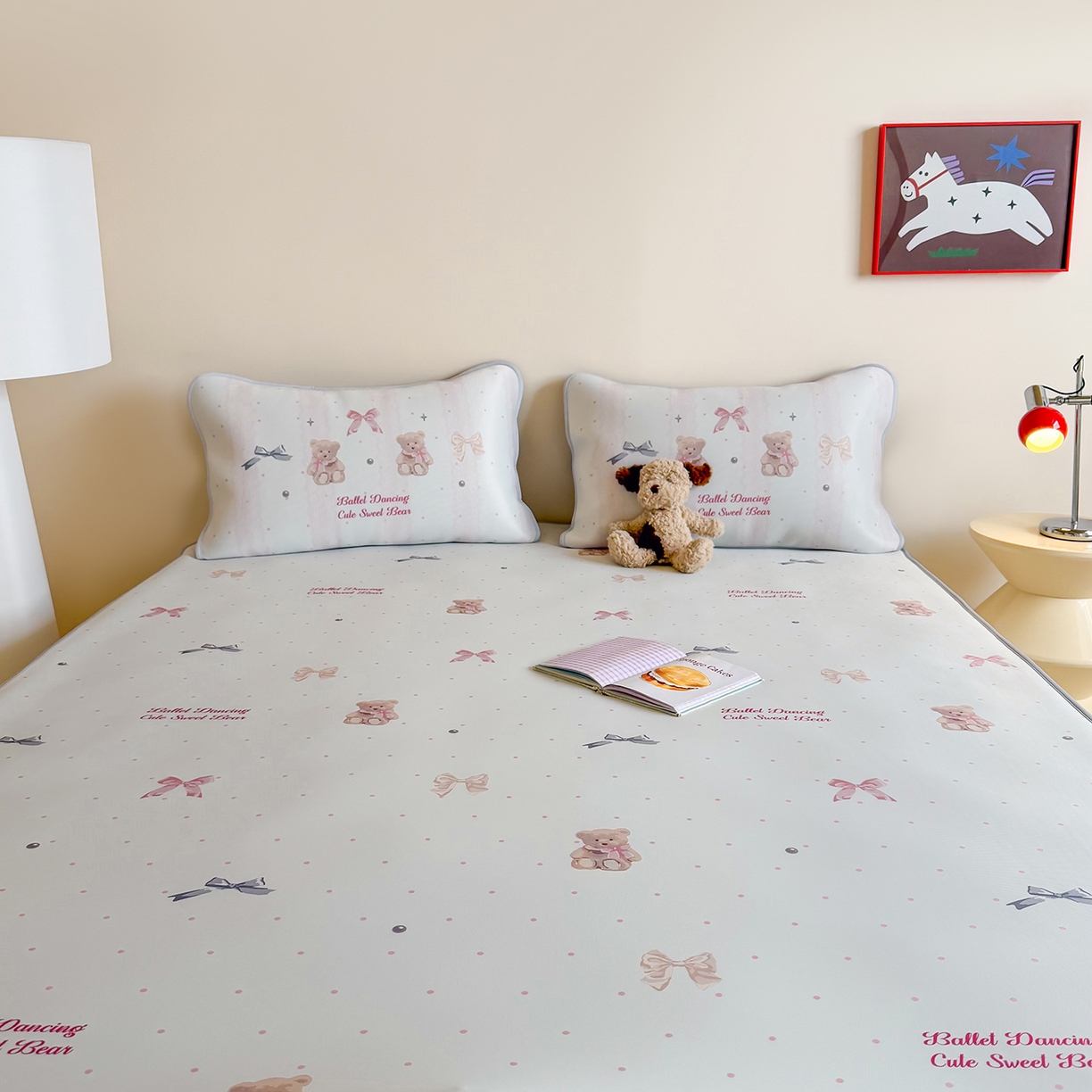 91家纺网 家纺一手货源 找家纺 JUICY 橘滋家纺 2026新款CoolAir沁氧数码印花冰感软凉席 珍珠小熊-平席款