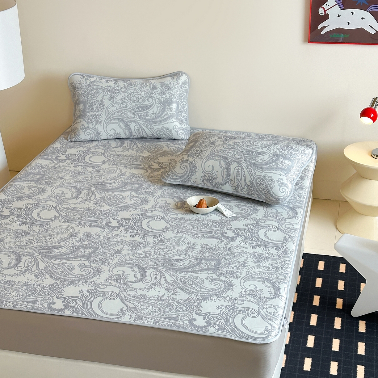 91家纺网 家纺一手货源 找家纺 JUICY 橘滋家纺 2026新款CoolAir沁氧数码印花冰感软凉席 佩斯利-床笠款