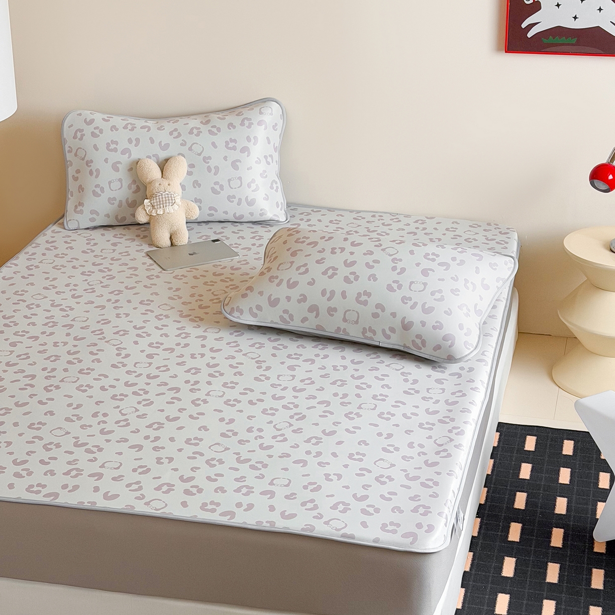 91家纺网 家纺一手货源 找家纺 JUICY 橘滋家纺 2026新款CoolAir沁氧数码印花冰感软凉席 豹纹丛林-床笠款