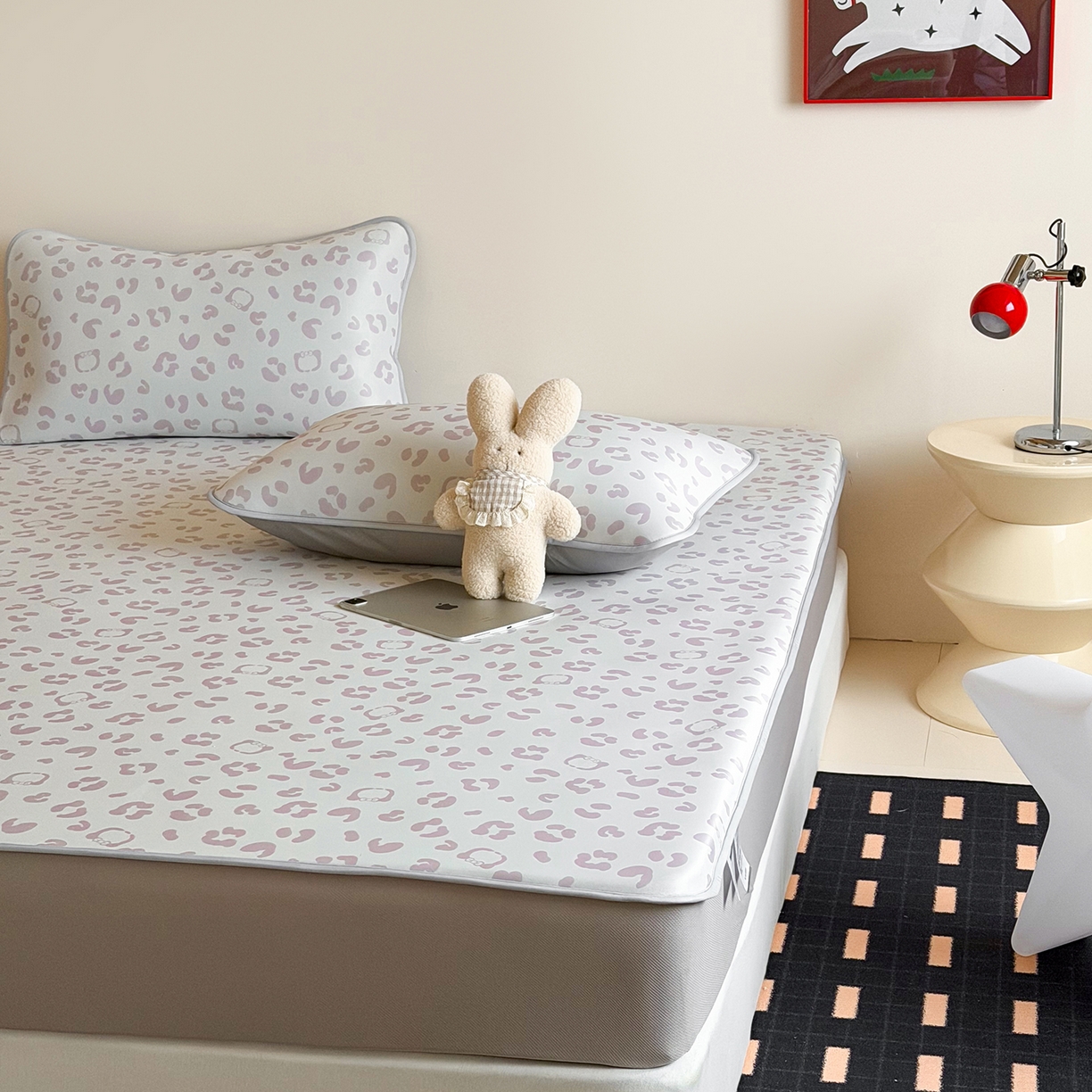 91家纺网 家纺一手货源 找家纺 JUICY 橘滋家纺 2026新款CoolAir沁氧数码印花冰感软凉席 豹纹丛林-床笠款