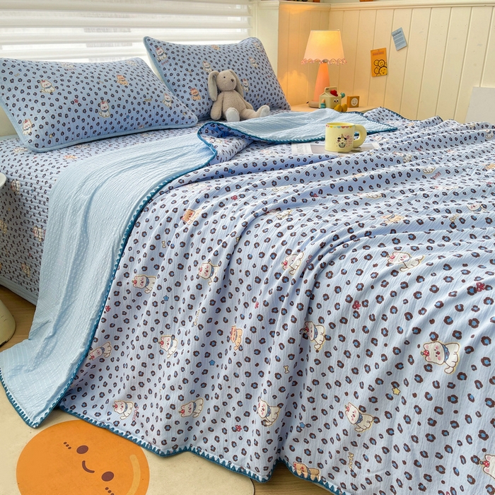 91家纺网 家纺一手货源 找家纺 梵朴 2026新款A类泡芙双层纱贝壳边床盖夏被四件套三角针夏凉被空调被 豹纹泡芙狗