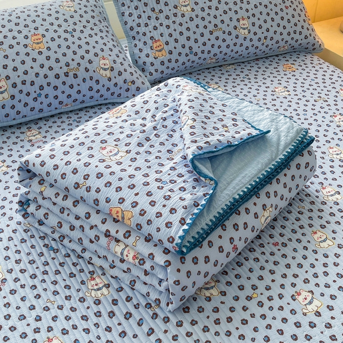 91家纺网 家纺一手货源 找家纺 梵朴 2026新款A类泡芙双层纱贝壳边床盖夏被四件套三角针夏凉被空调被 豹纹泡芙狗