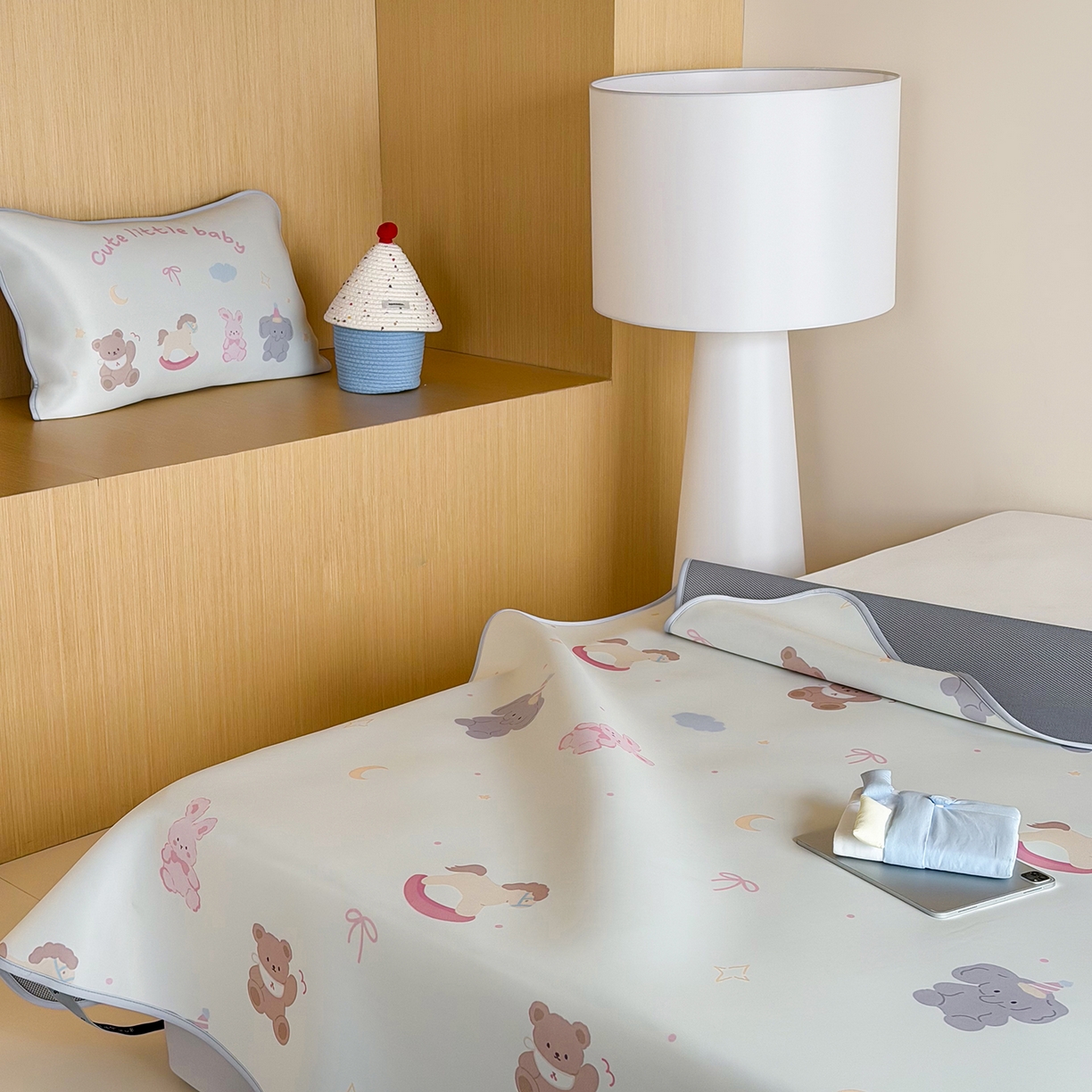 91家纺网 家纺一手货源 找家纺 JUICY 橘滋家纺 2026新款CoolAir沁氧数码印花冰感软凉席 动物寓言集-平席款