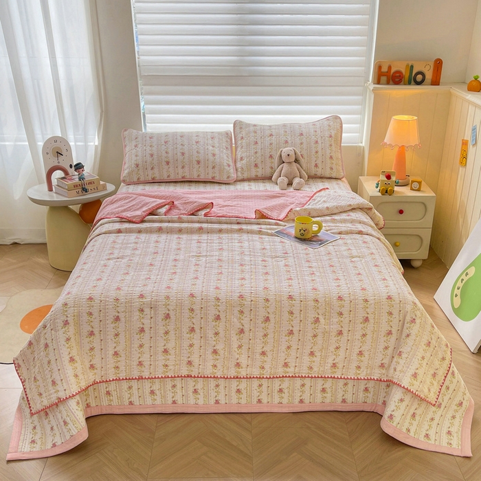 91家纺网 家纺一手货源 找家纺 梵朴 2026新款A类泡芙双层纱贝壳边床盖夏被四件套三角针夏凉被空调被 春日花语