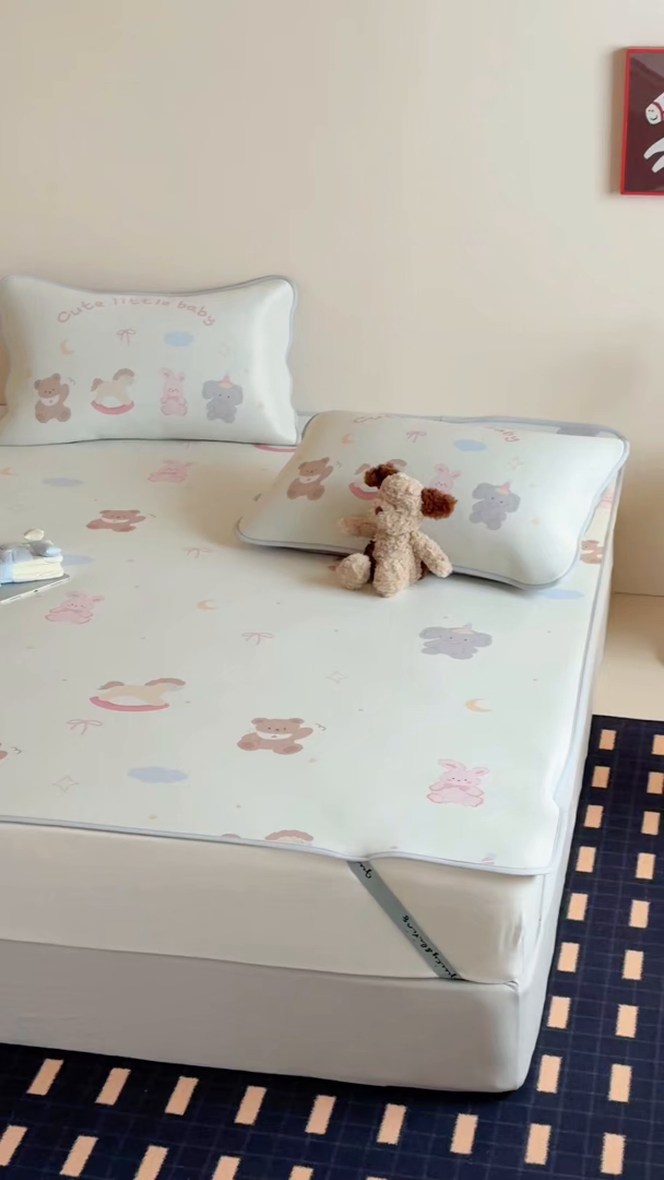 91家纺网 家纺一手货源 找家纺 JUICY 橘滋家纺 2026新款CoolAir沁氧数码印花冰感软凉席 动物寓言集-平席款