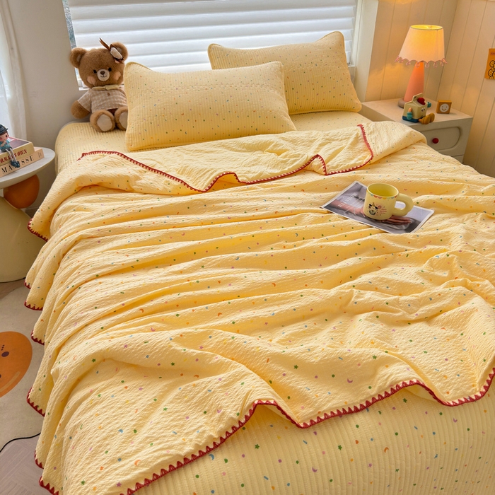 91家纺网 家纺一手货源 找家纺 梵朴 2026新款A类泡芙双层纱贝壳边床盖夏被四件套三角针夏凉被空调被 璀璨星空