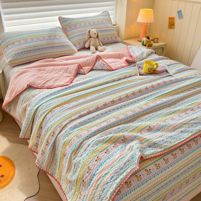 91家纺网 家纺一手货源 找家纺 梵朴 2026新款A类泡芙双层纱贝壳边床盖夏被四件套三角针夏凉被空调被 费尔岛木马