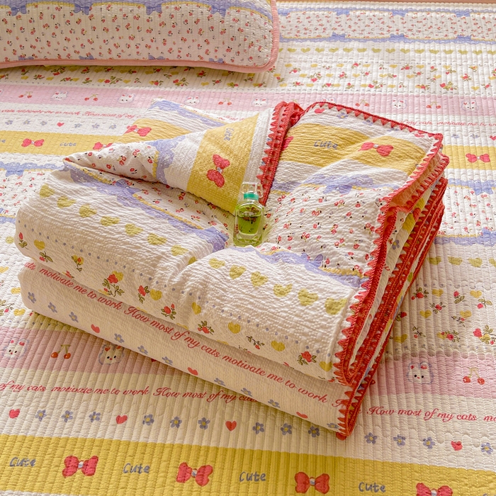 91家纺网 家纺一手货源 找家纺 梵朴 2026新款A类泡芙双层纱贝壳边床盖夏被四件套三角针夏凉被空调被 蝴蝶结小兔