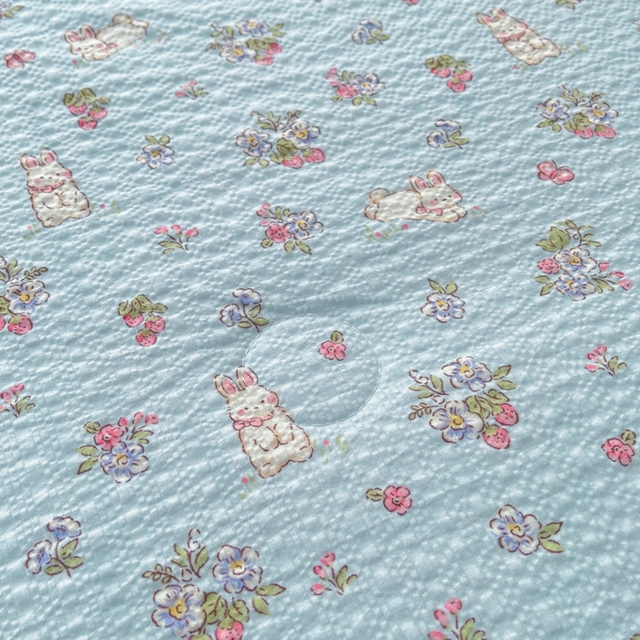 91家纺网 家纺一手货源 找家纺 梵朴 2026新款A类泡芙双层纱贝壳边床盖夏被四件套三角针夏凉被空调被 花从小兔