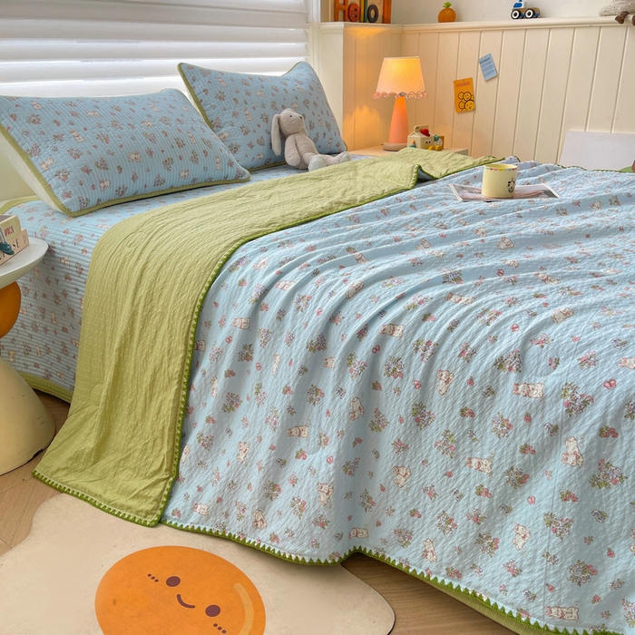 91家纺网 家纺一手货源 找家纺 梵朴 2026新款A类泡芙双层纱贝壳边床盖夏被四件套三角针夏凉被空调被 花从小兔