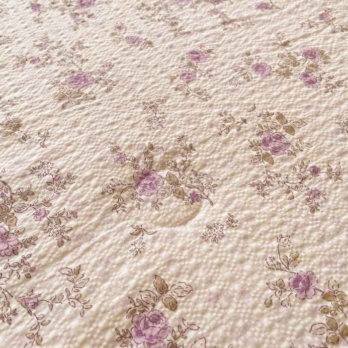 91家纺网 家纺一手货源 找家纺 梵朴 2026新款A类泡芙双层纱贝壳边床盖夏被四件套三角针夏凉被空调被 花季紫