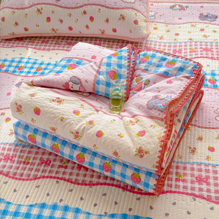 91家纺网 家纺一手货源 找家纺 梵朴 2026新款A类泡芙双层纱贝壳边床盖夏被四件套三角针夏凉被空调被 快乐小狗