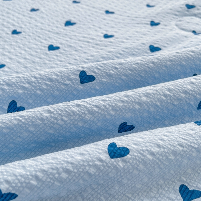 91家纺网 家纺一手货源 找家纺 梵朴 2026新款A类泡芙双层纱贝壳边床盖夏被四件套三角针夏凉被空调被 蓝调爱心