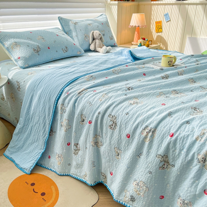 91家纺网 家纺一手货源 找家纺 梵朴 2026新款A类泡芙双层纱贝壳边床盖夏被四件套三角针夏凉被空调被 猫咪蓝