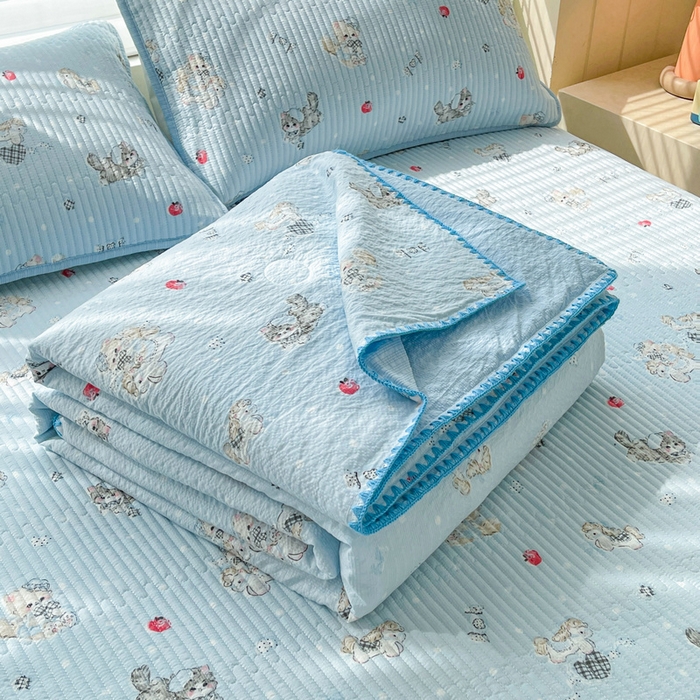 91家纺网 家纺一手货源 找家纺 梵朴 2026新款A类泡芙双层纱贝壳边床盖夏被四件套三角针夏凉被空调被 猫咪蓝