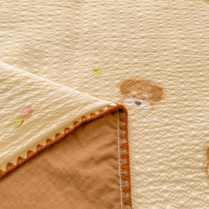 91家纺网 家纺一手货源 找家纺 梵朴 2026新款A类泡芙双层纱贝壳边床盖夏被四件套三角针夏凉被空调被 萌宠