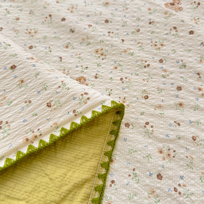 91家纺网 家纺一手货源 找家纺 梵朴 2026新款A类泡芙双层纱贝壳边床盖夏被四件套三角针夏凉被空调被 木马小花