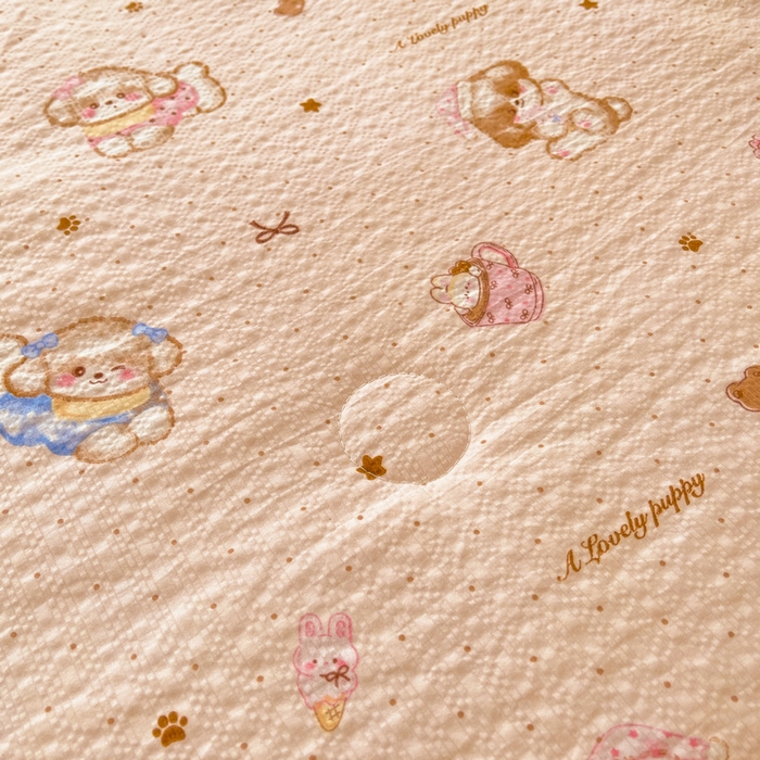 91家纺网 家纺一手货源 找家纺 梵朴 2026新款A类泡芙双层纱贝壳边床盖夏被四件套三角针夏凉被空调被 甜品萌狗