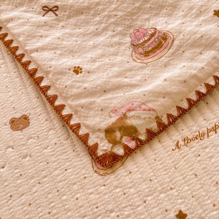 91家纺网 家纺一手货源 找家纺 梵朴 2026新款A类泡芙双层纱贝壳边床盖夏被四件套三角针夏凉被空调被 甜品萌狗