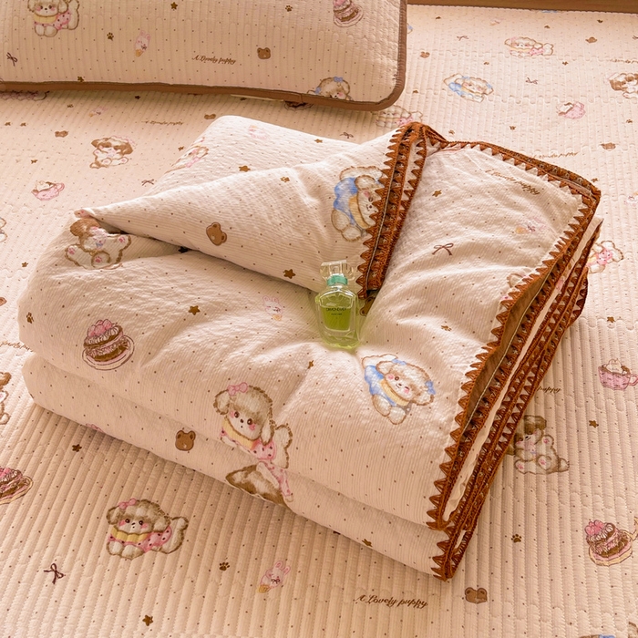 91家纺网 家纺一手货源 找家纺 梵朴 2026新款A类泡芙双层纱贝壳边床盖夏被四件套三角针夏凉被空调被 甜品萌狗