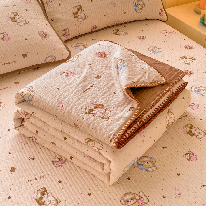 91家纺网 家纺一手货源 找家纺 梵朴 2026新款A类泡芙双层纱贝壳边床盖夏被四件套三角针夏凉被空调被 甜品萌狗