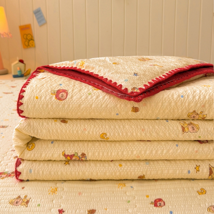 91家纺网 家纺一手货源 找家纺 梵朴 2026新款A类泡芙双层纱贝壳边床盖夏被四件套三角针夏凉被空调被 星星玩偶黄