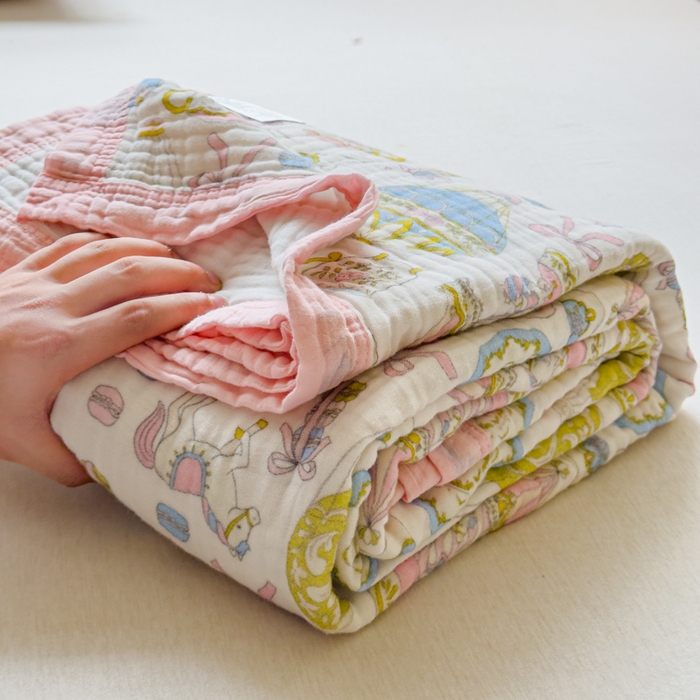 91家纺网 家纺一手货源 找家纺 乐家毛巾被（工厂自产自销） 2026新款全棉纯棉六层一体超柔泡泡纱多功能毯 卡通工具