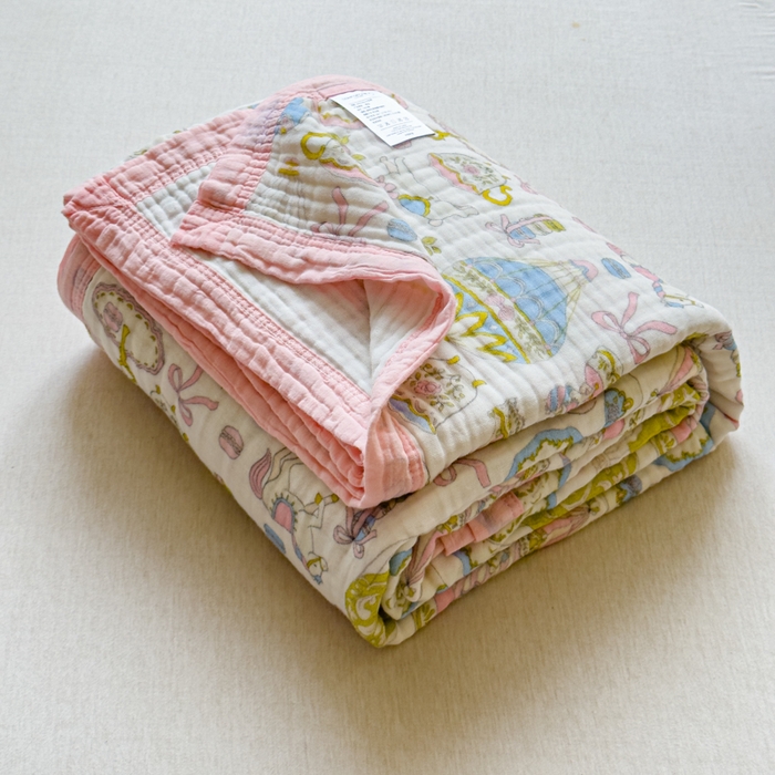 91家纺网 家纺一手货源 找家纺 乐家毛巾被（工厂自产自销） 2026新款全棉纯棉六层一体超柔泡泡纱多功能毯 卡通工具