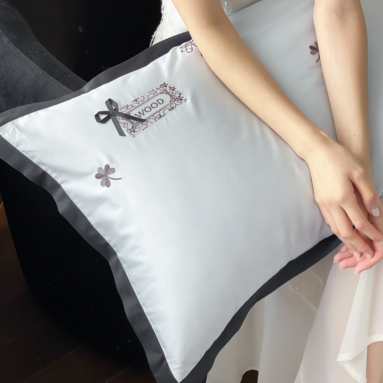 91家纺网 家纺一手货源 找家纺 （总）佳汐蓝家纺 2026新款50S全棉纯棉轻奢工艺款精致刺绣四件套-幸运草系列