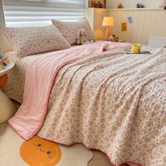 91家纺网 家纺一手货源 找家纺 梵朴 2026新款A类泡芙双层纱贝壳边床盖夏被四件套三角针夏凉被空调被 紫花免