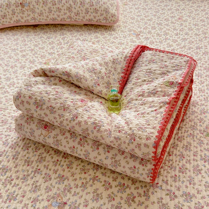 91家纺网 家纺一手货源 找家纺 梵朴 2026新款A类泡芙双层纱贝壳边床盖夏被四件套三角针夏凉被空调被 紫花免